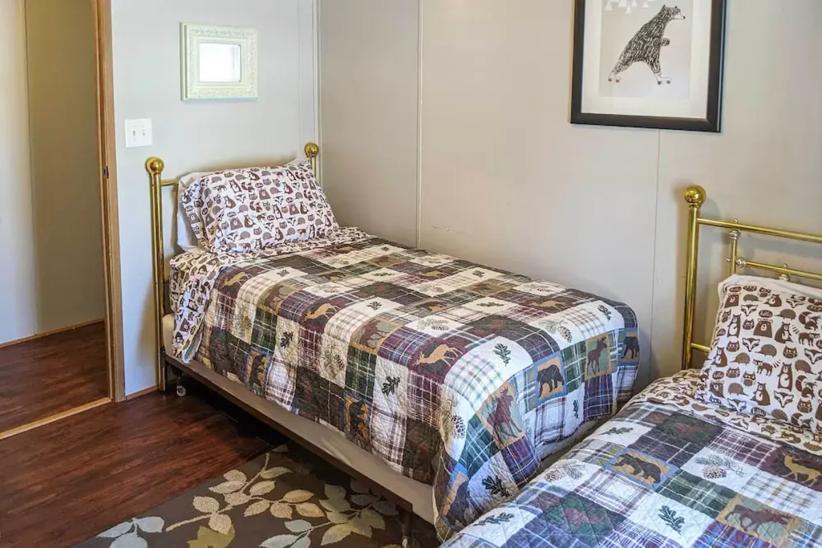 180-acre Farm: 'the Lodge' in Klingerstown!