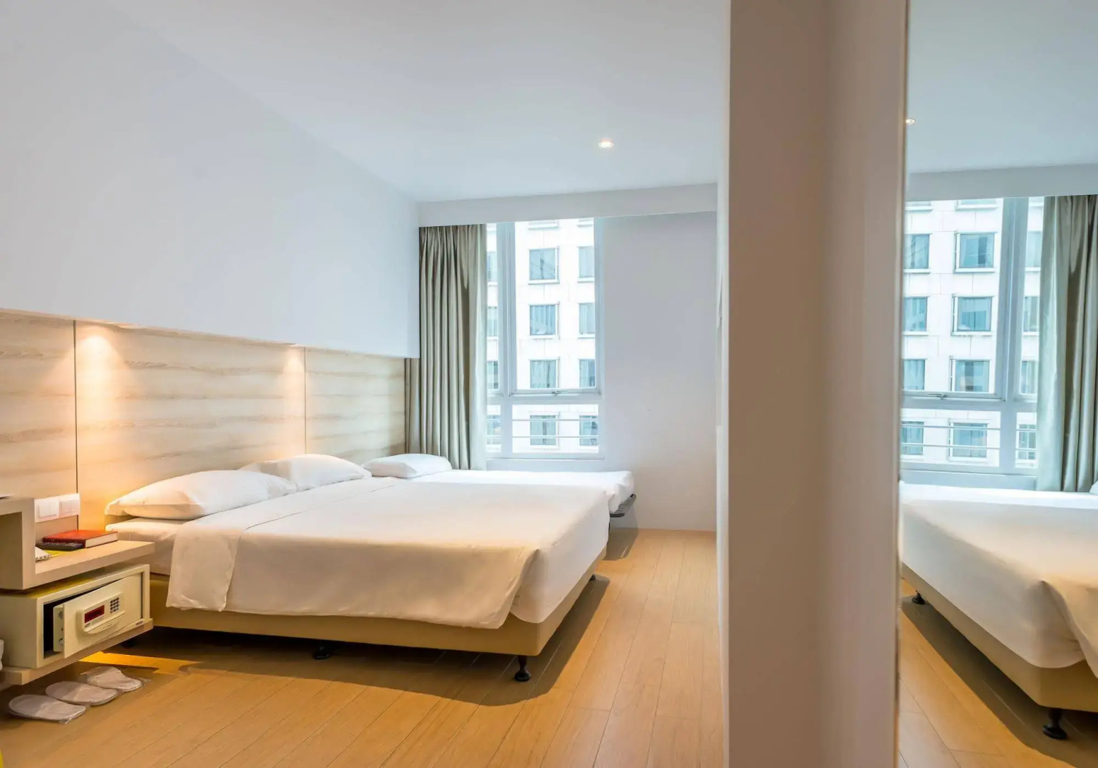 Summer View Hotel