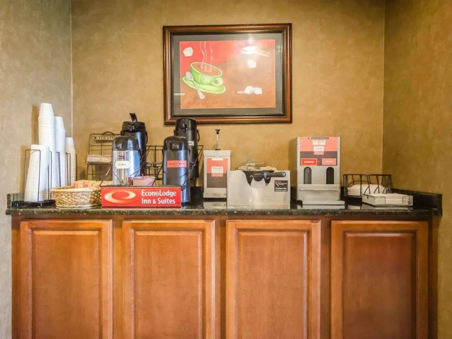 Econo Lodge Inn & Suites Evansville East