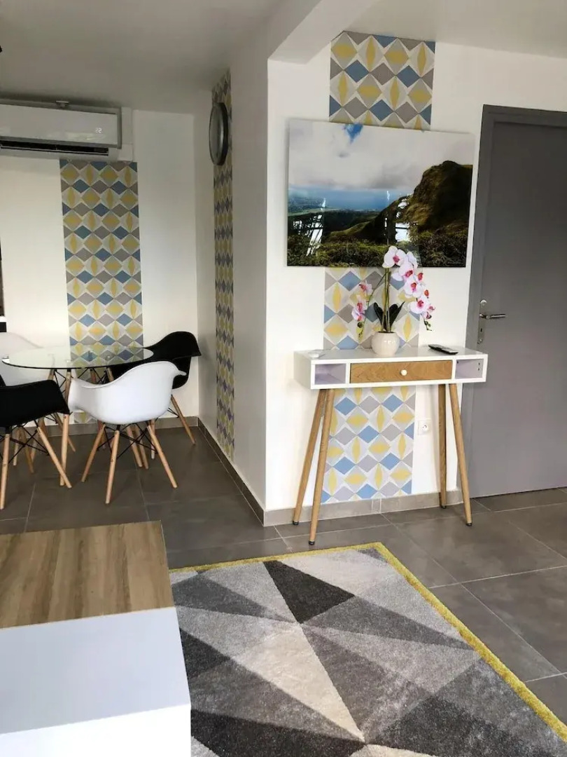 House With 2 Bedrooms in La Trinité, With Wonderful sea View, Pool Acc