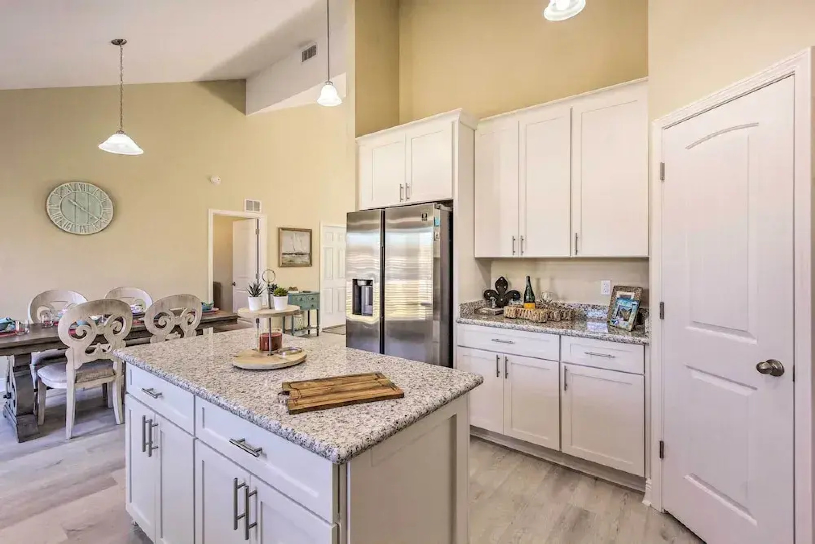 Gulf Breeze Getaway - 8 Mi to Pensacola Beach