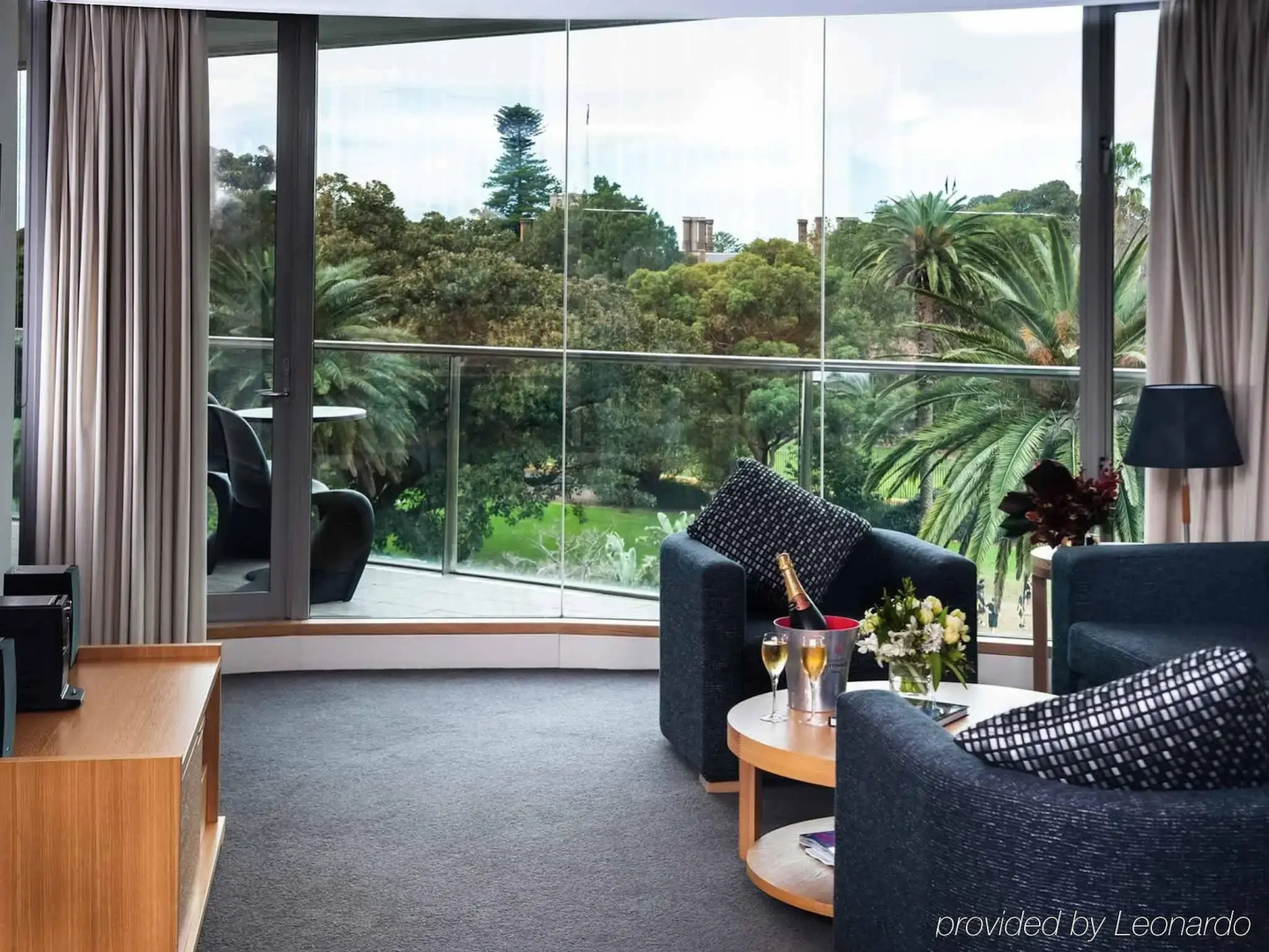 Pullman Quay Grand Sydney Harbour