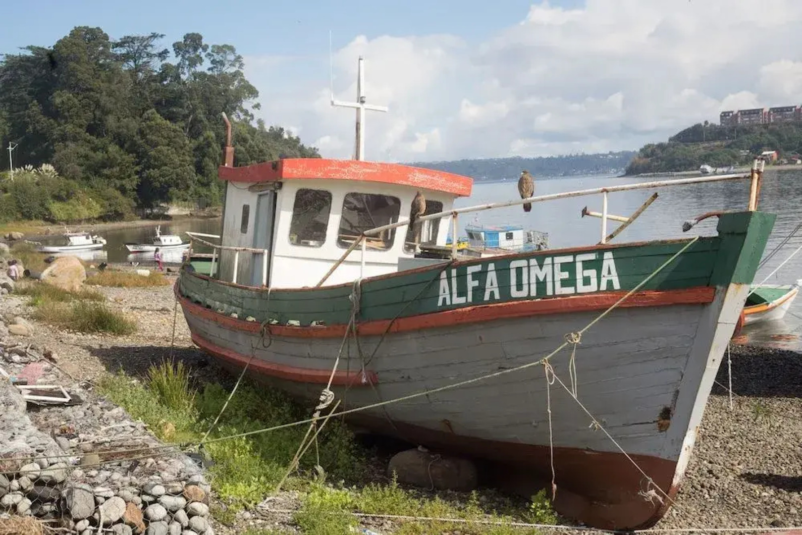 Punta Piedras Lodge & Marina
