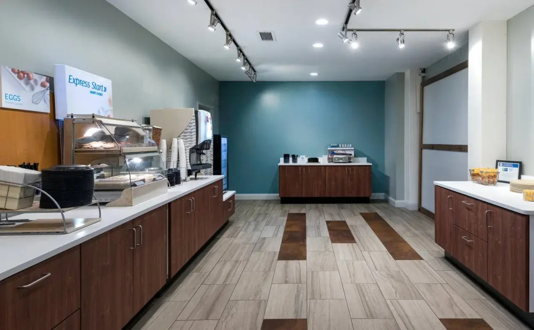 Holiday Inn Express & Suites Florence I-95 & I-20 Civic Ctr by IHG