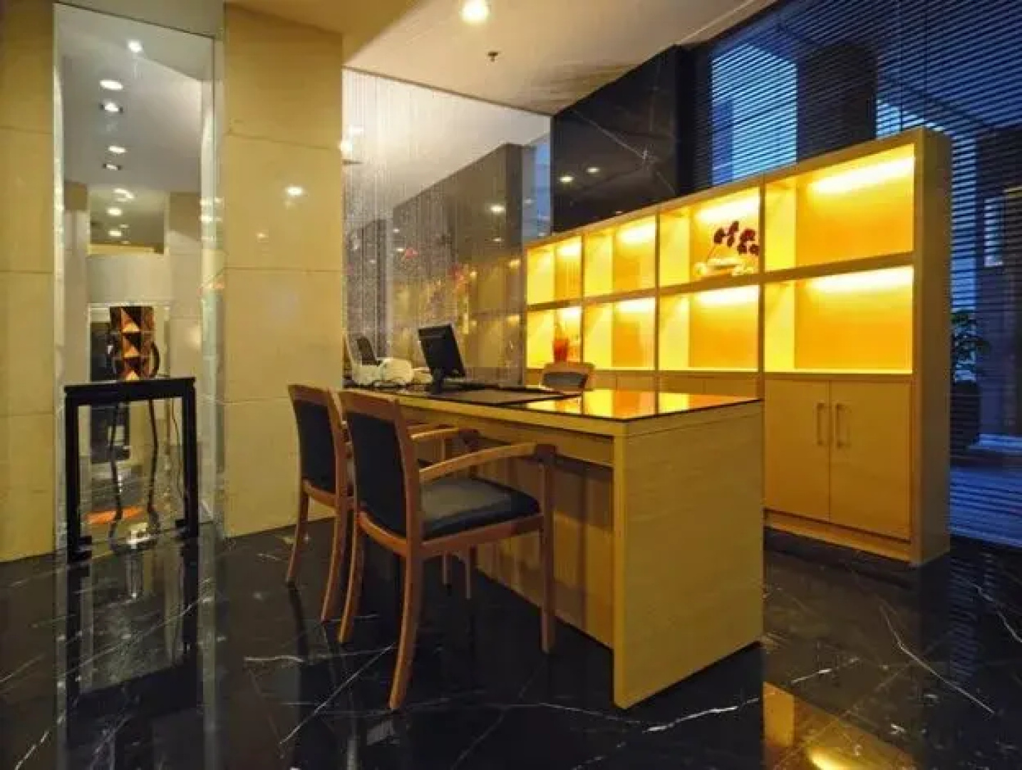 Zhongshan Tegao Business Hotel