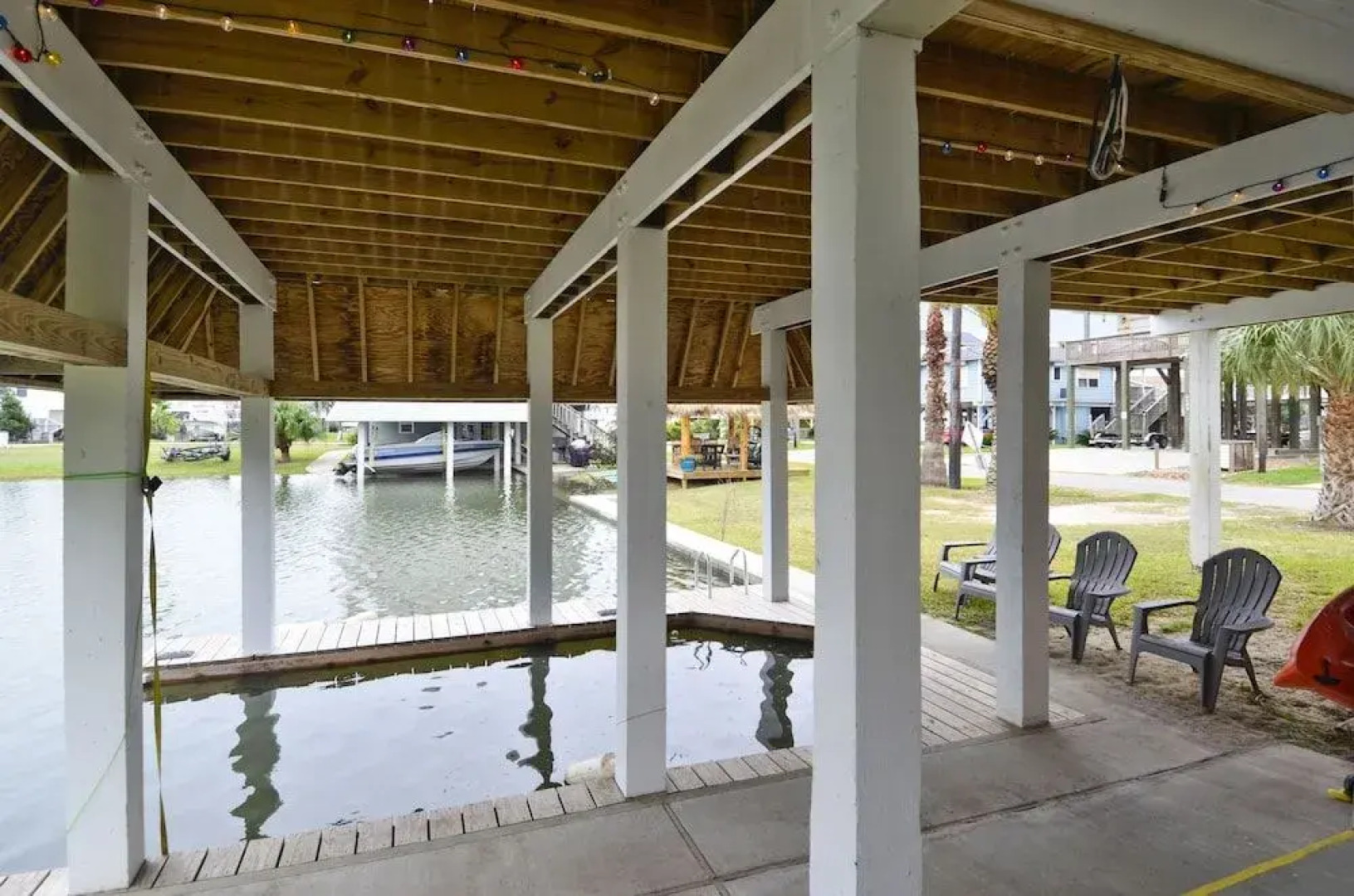 The Pelican House by RedAwning