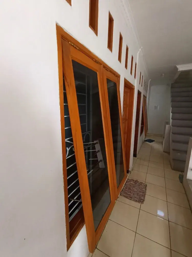 Hotel O Penginapan Hj Lilis Syariah