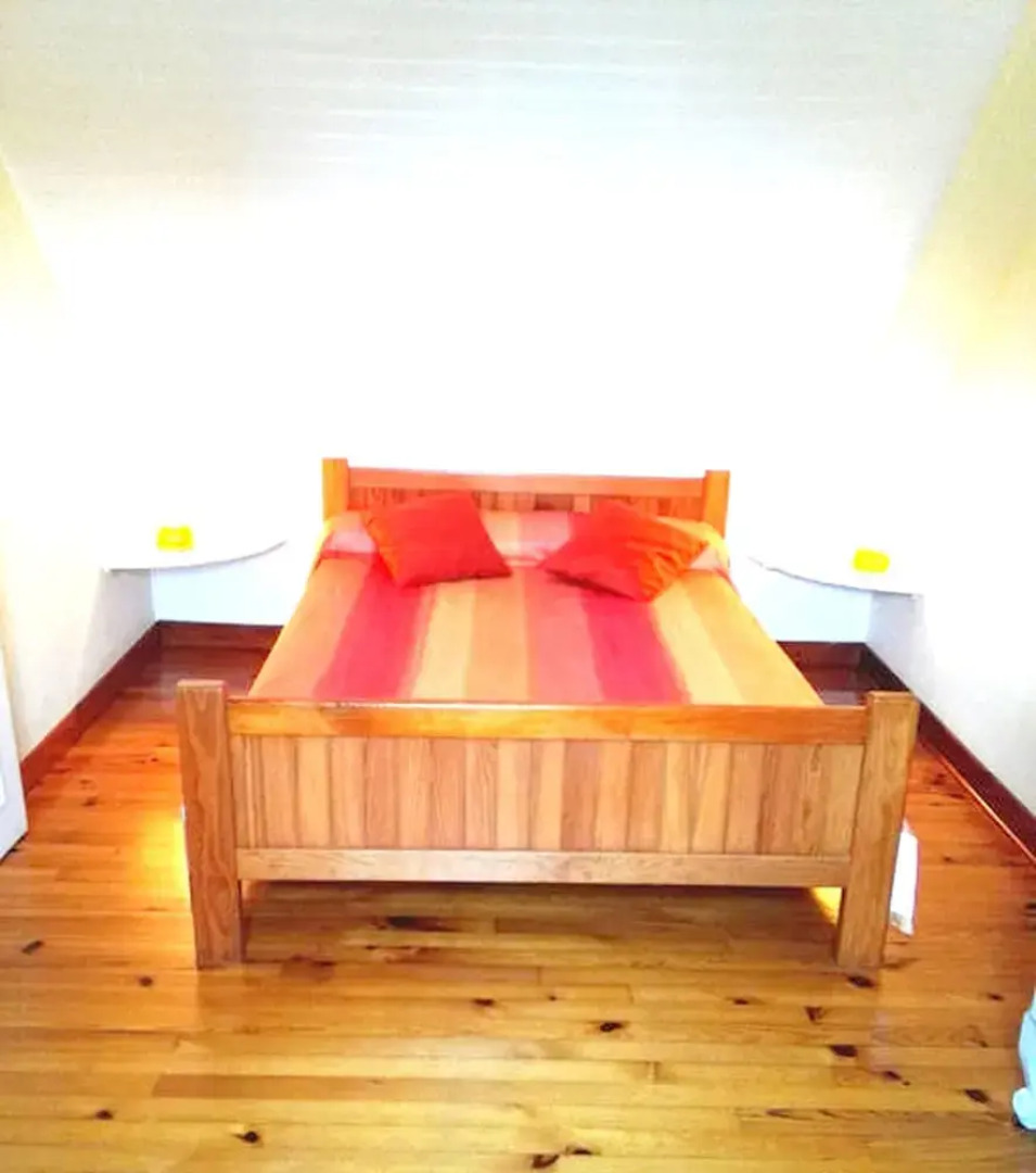 House With 2 Bedrooms in Pouldreuzic, With Furnished Garden and Wifi -
