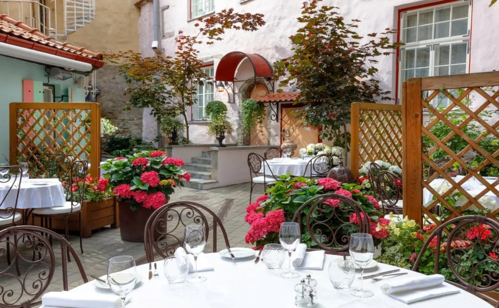 Отель Schlössle — The Leading Hotels of the World