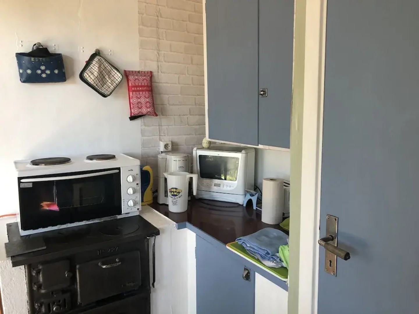 Apple Tree Cabin With River Views