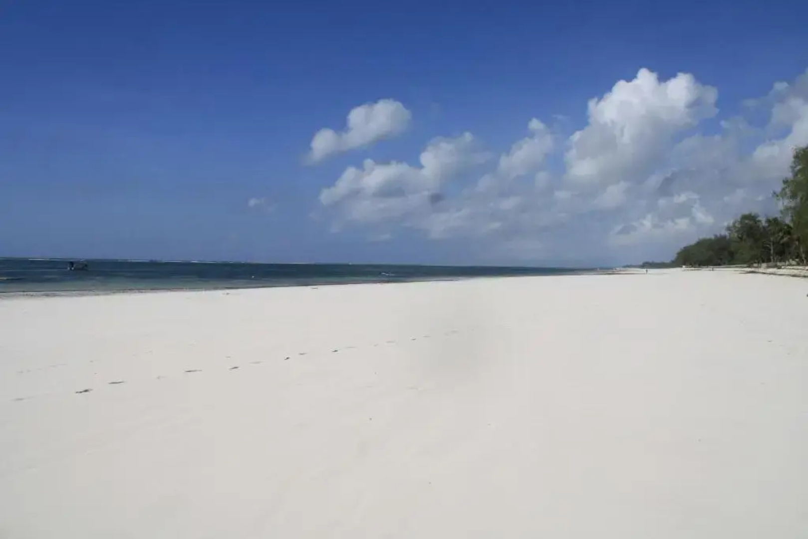 Diani Marine Divers Village