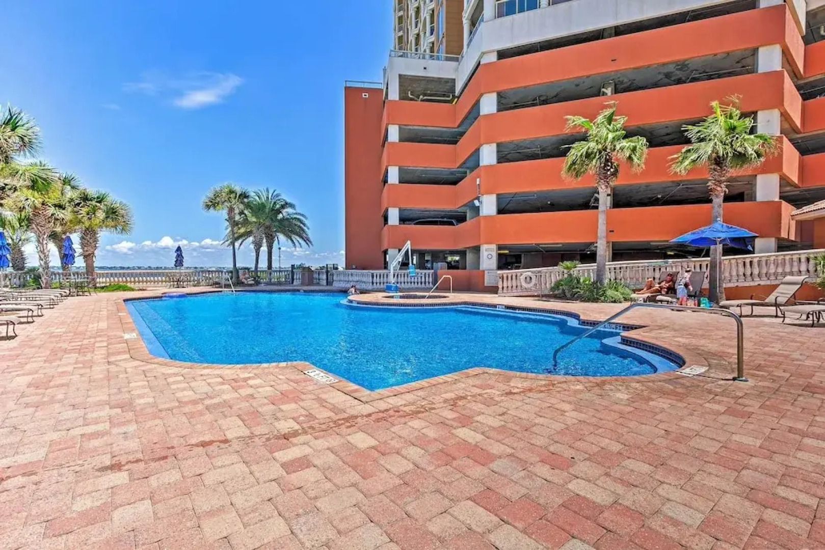 Pensacola Beach Resort Condo With Beach Access!