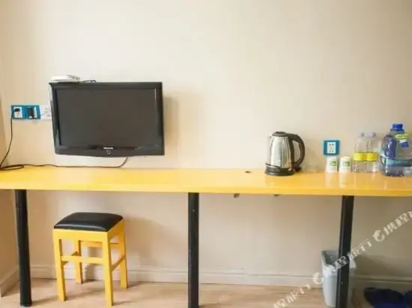 风光假日酒店(泰安温州步行街店)