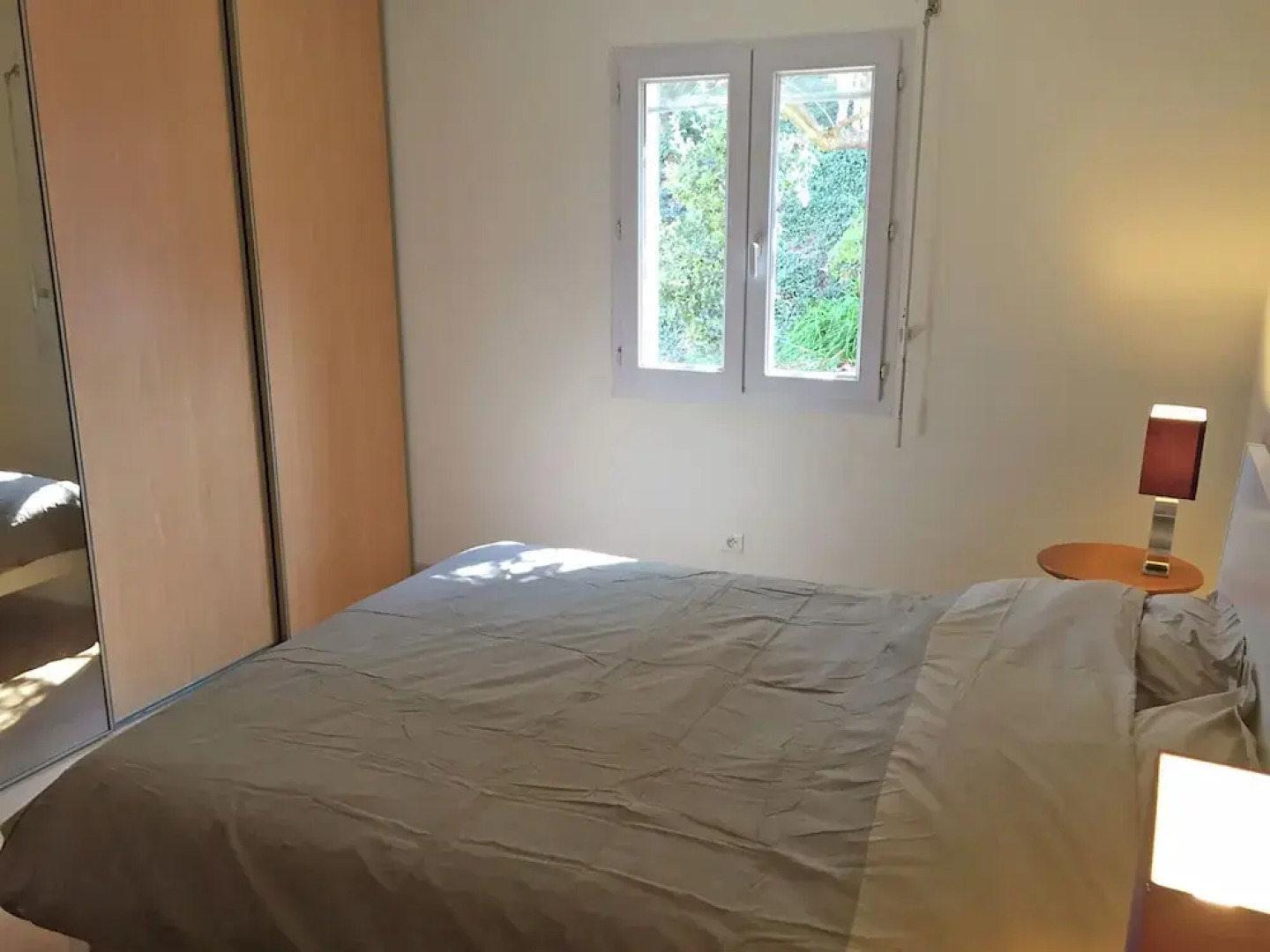 Provencal Villa With Private Pool and Beautiful View on the Vineyards