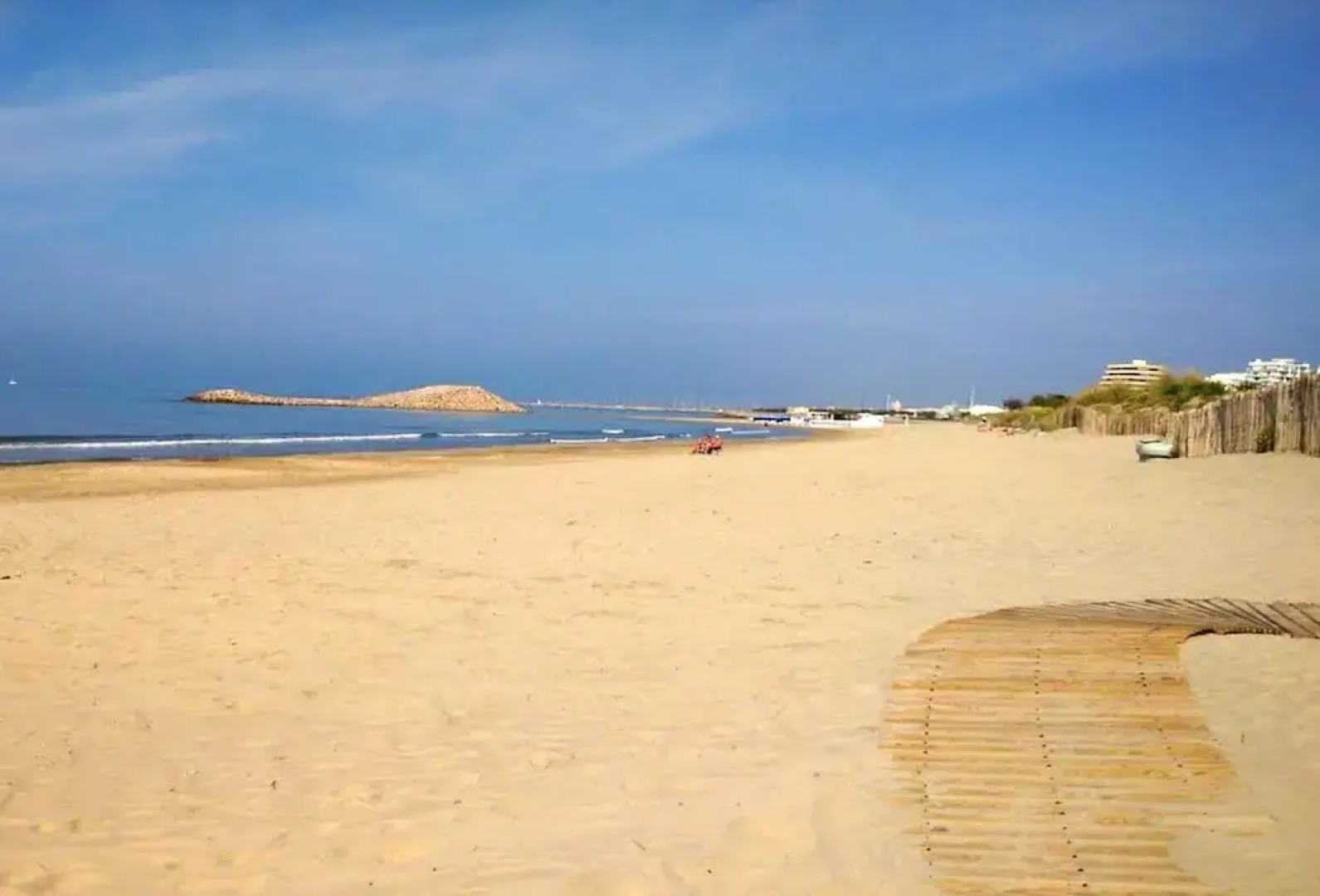 Apartment With one Bedroom in La Grande-motte, With Wonderful sea View and Enclosed Garden - 50 m From the Beach