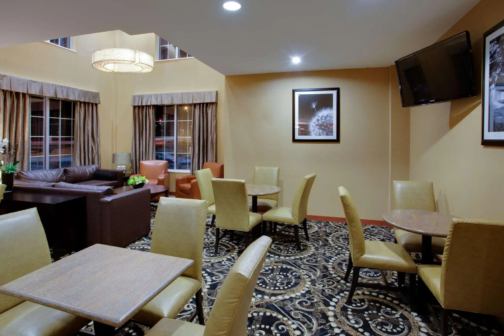 Hampton Inn Manchester Downtown