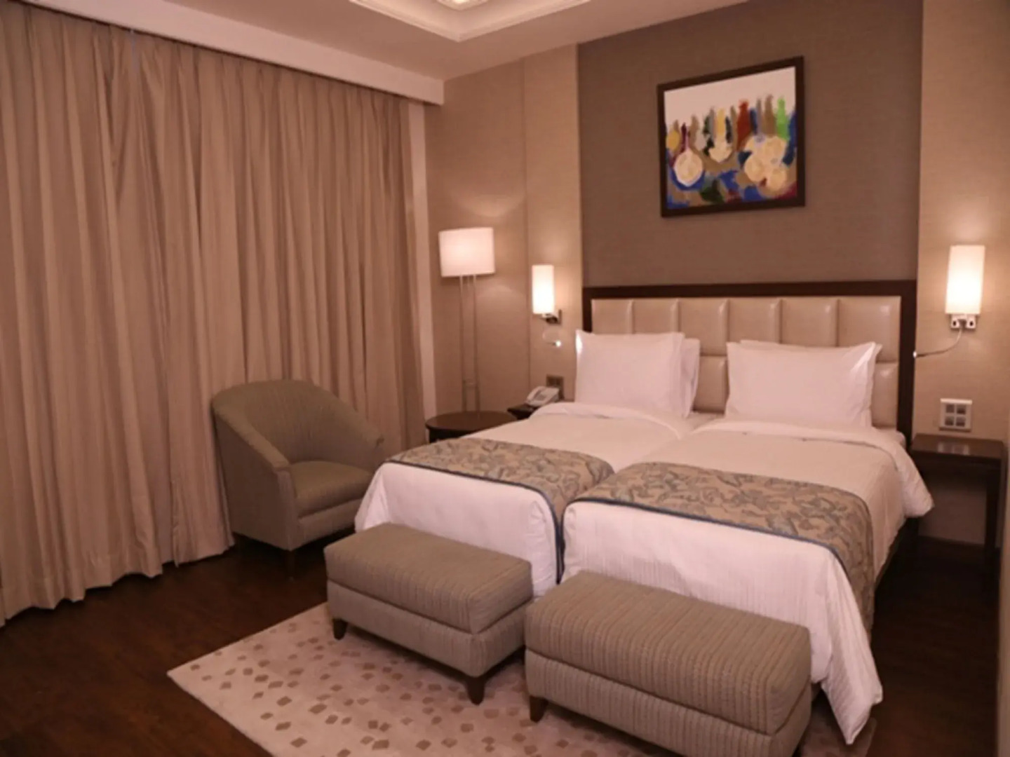 Seyfert Sarovar Premiere