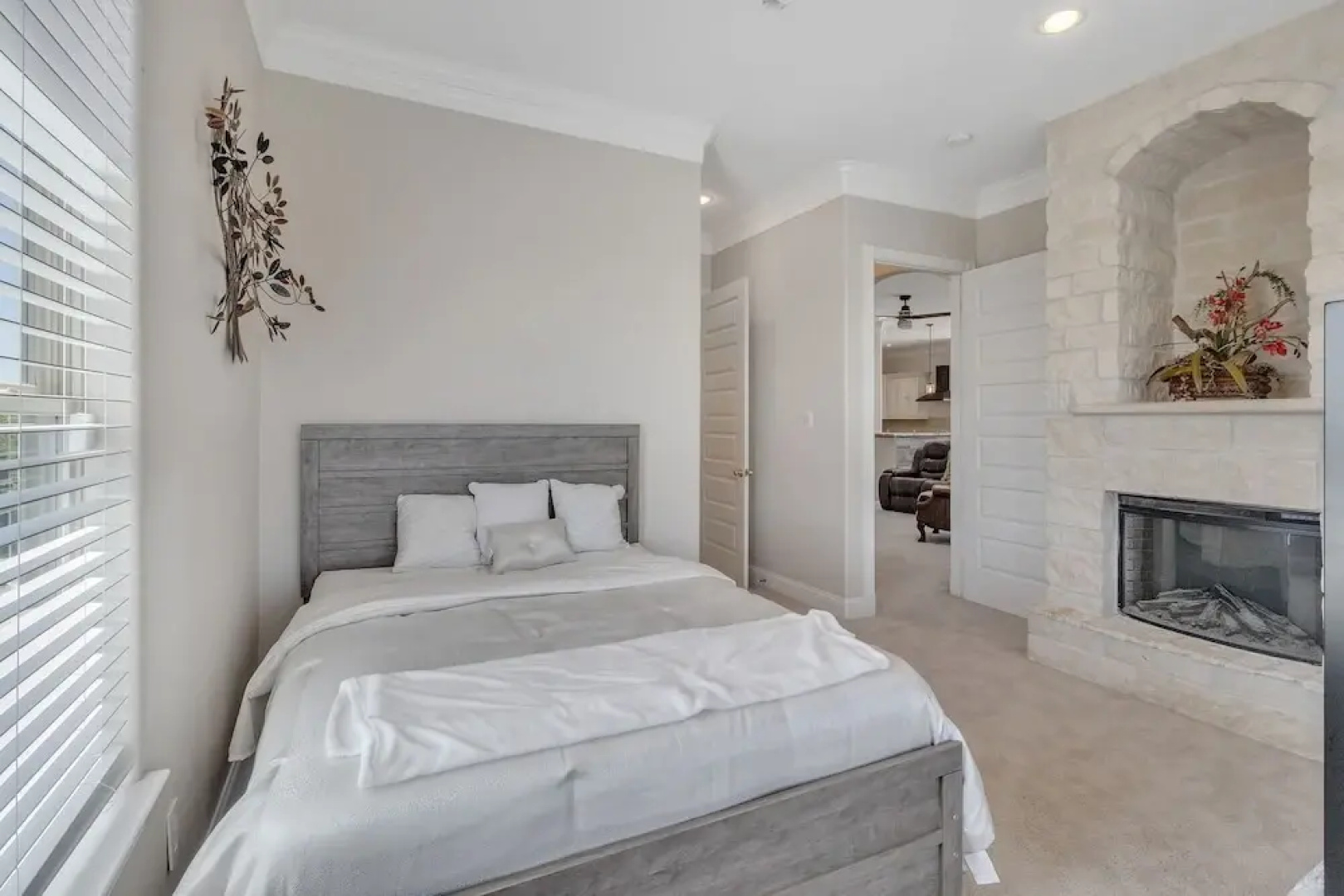 Charming 2 Story Retreat 2 Bedroom Home by RedAwning