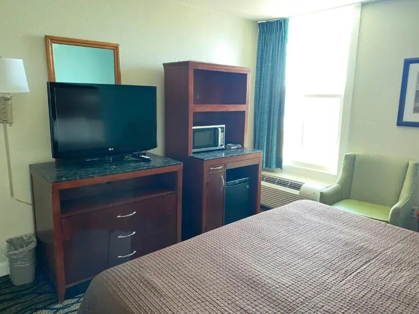 Ocean Sands Beach Boutique Inn - Stay At the Beach