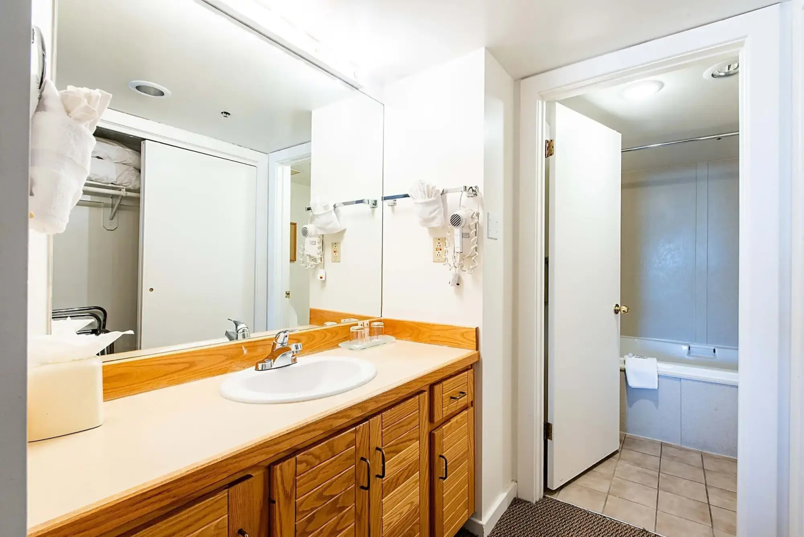 Silver King by All Seasons Resort Lodging