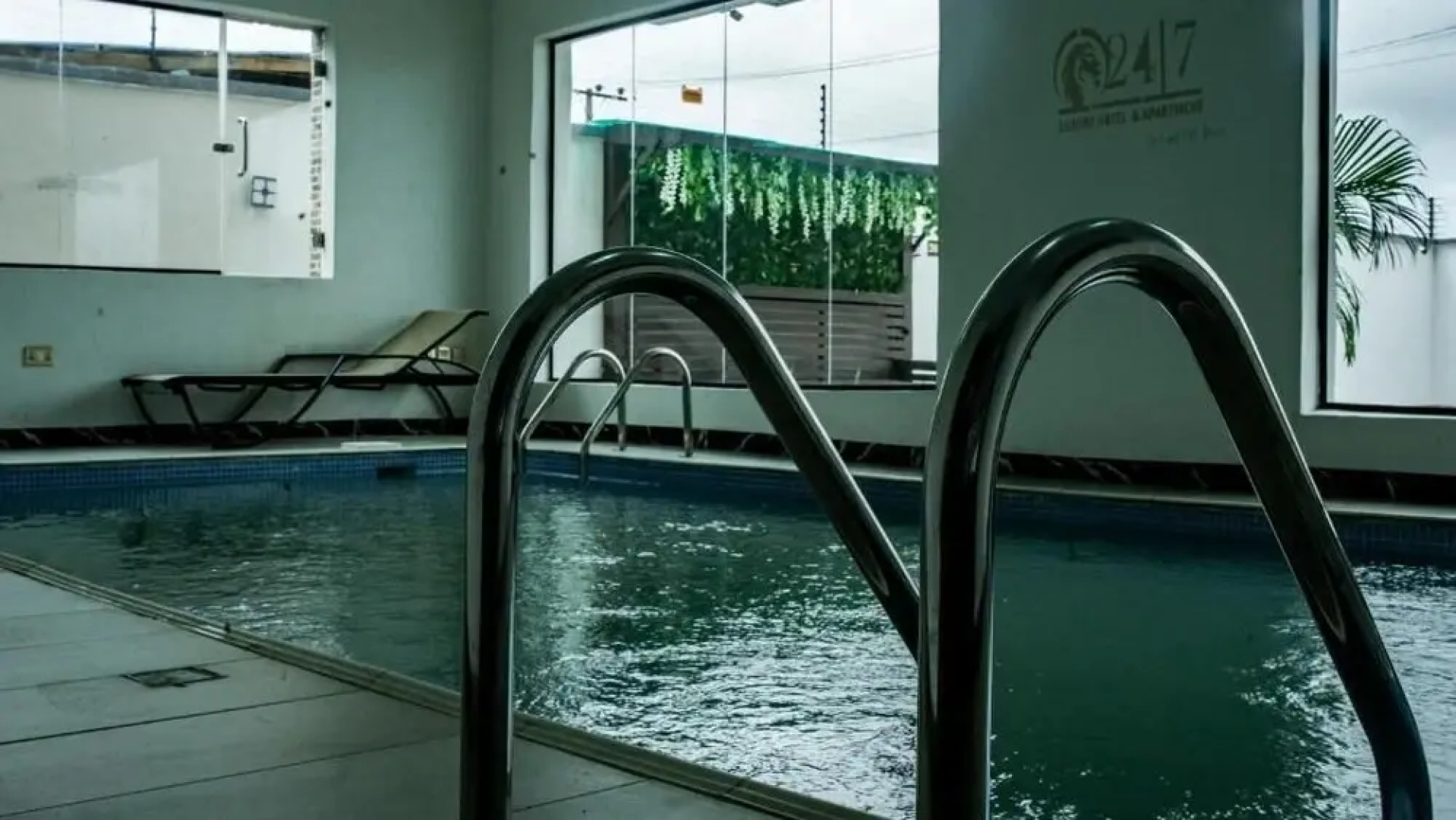 247 Luxury Hotel & Apartment Ajah