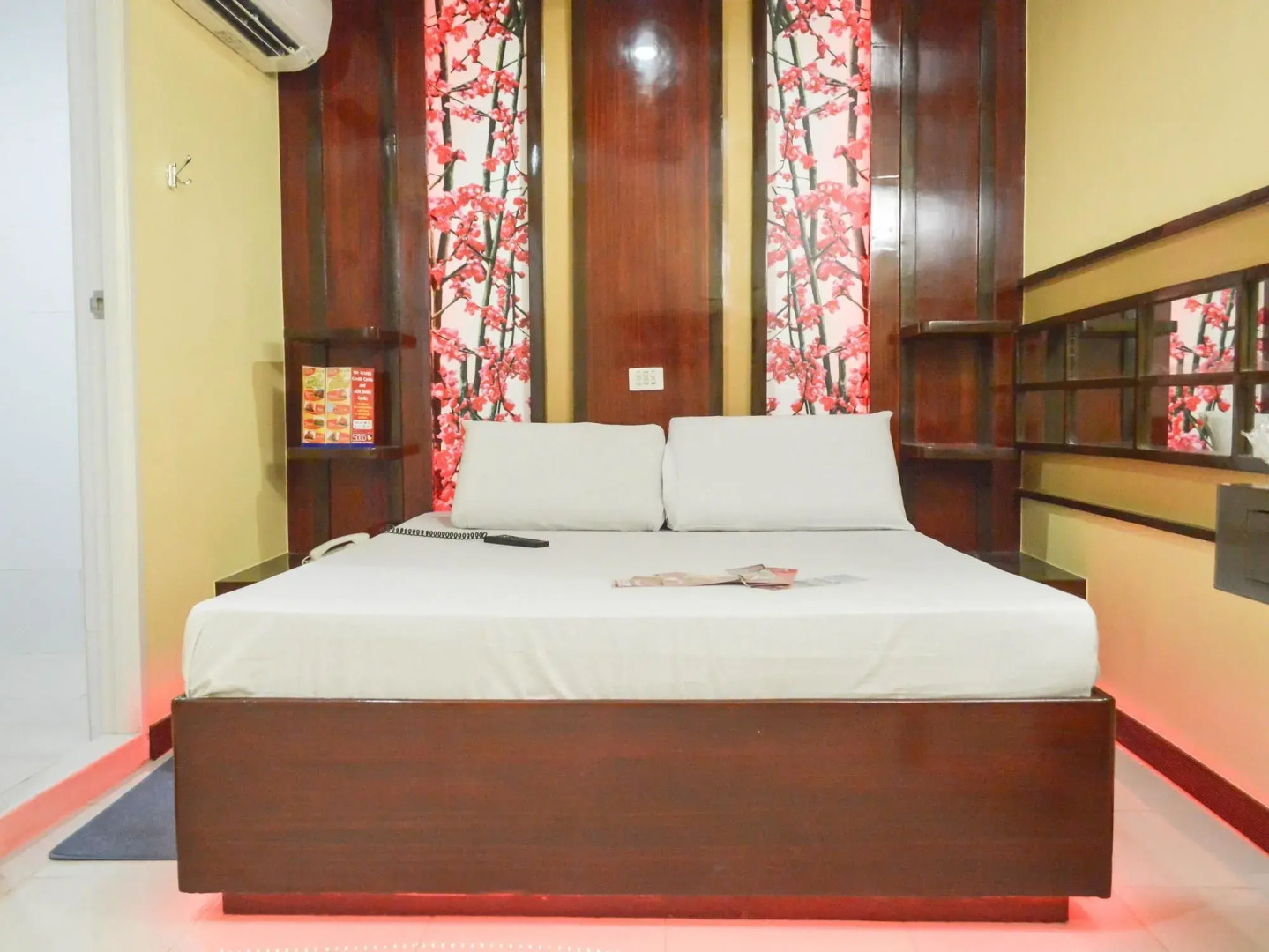 Hotel Sogo Wood Street Pasay