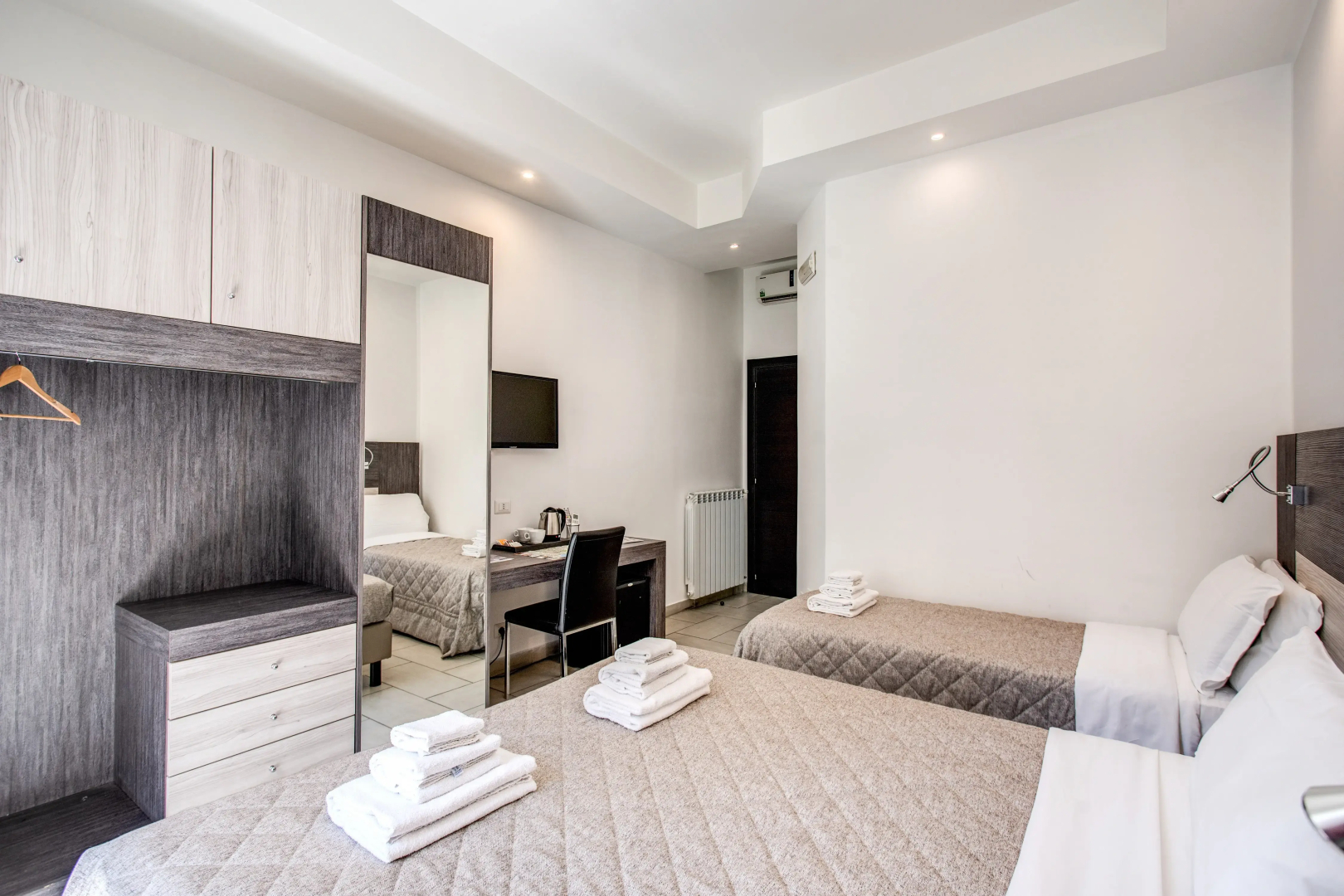 Napoli Suite