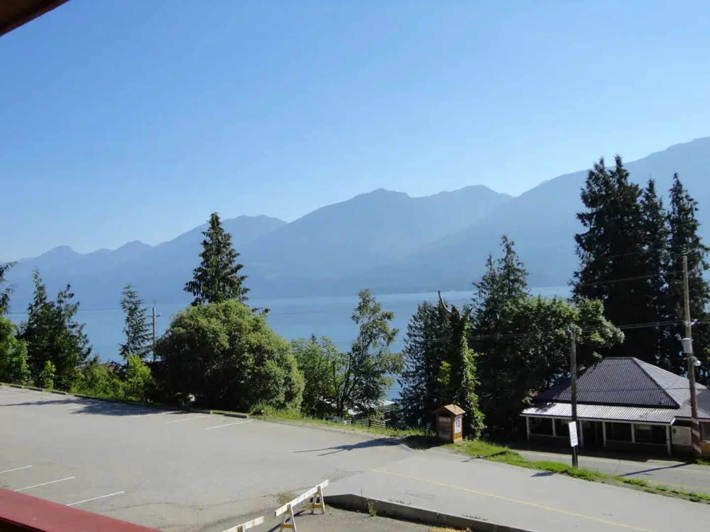 The Mermaid Lodge & Motel