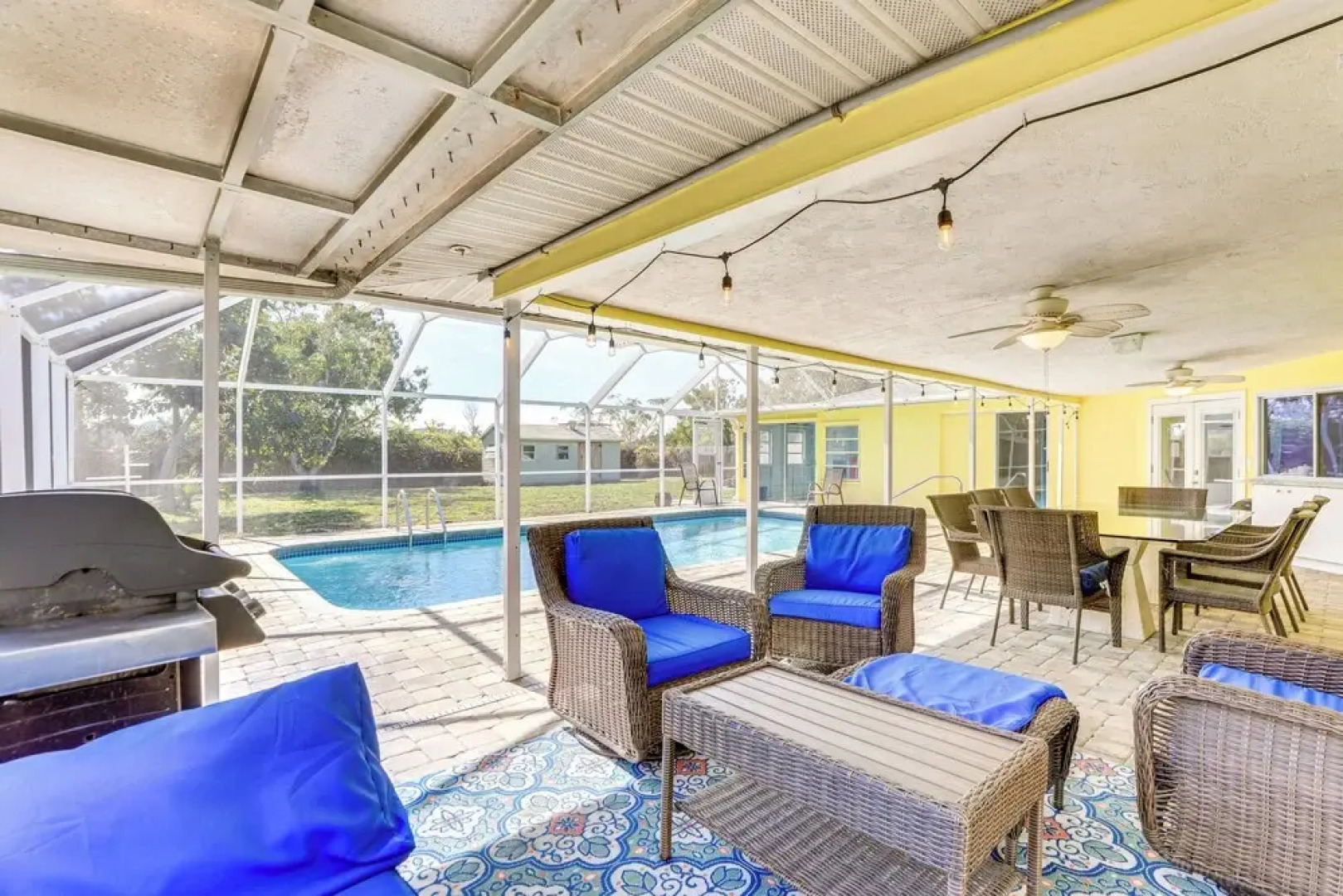 Sarasota Home w/ Heated Pool: 3 Mi to Airport!