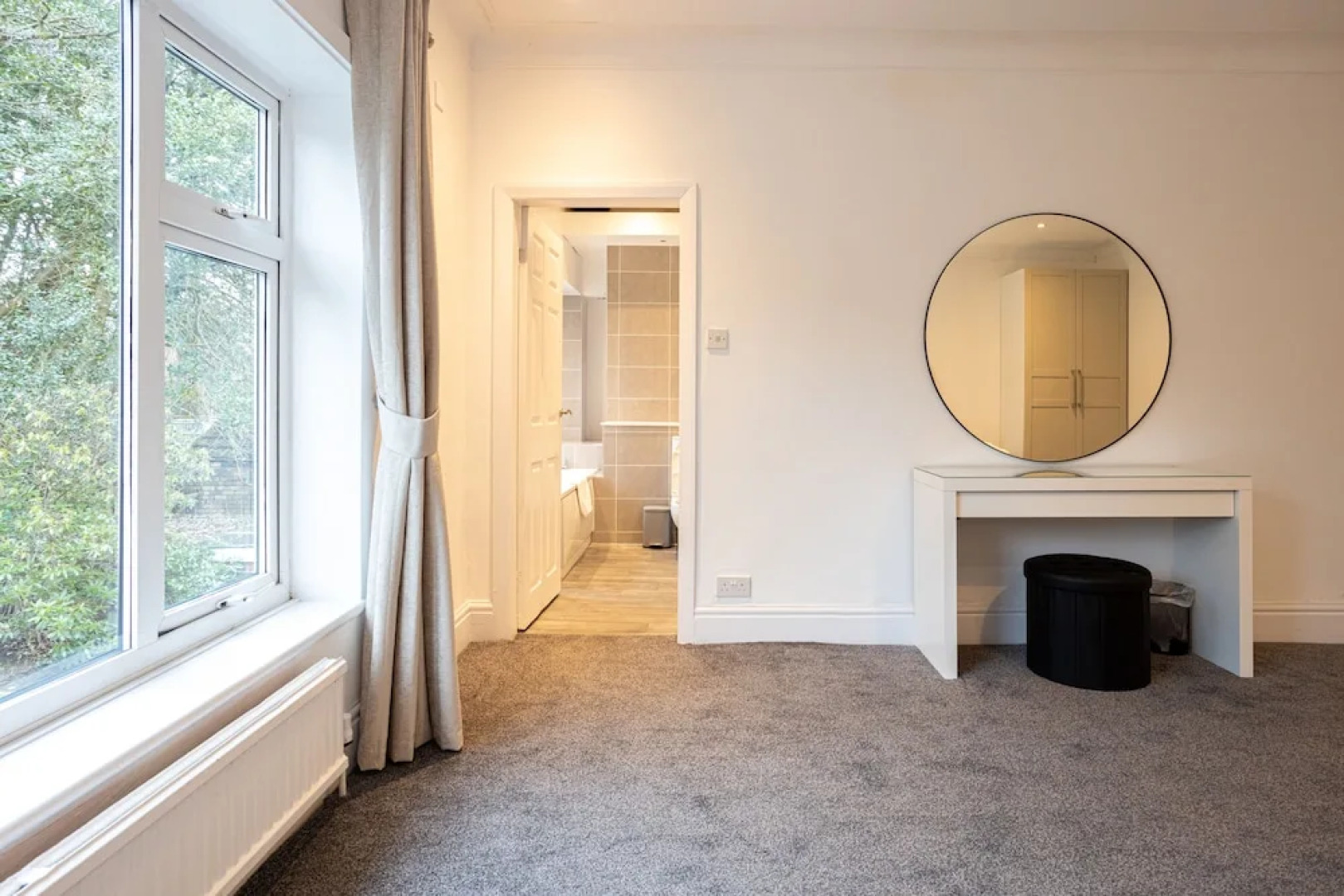Pillo Rooms - 4BR House near Heaton Park