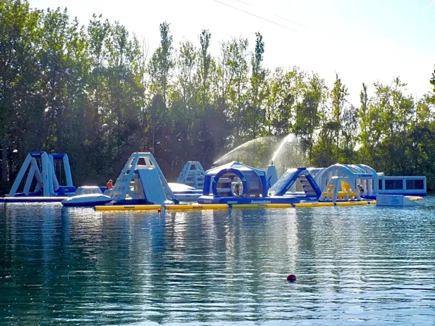 The Luxury break Sleeps 6 at 44 Kingfisher Court South facing