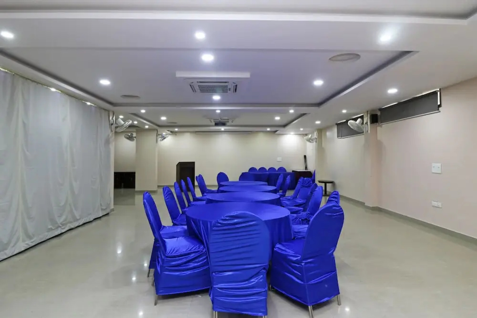 OYO 404 Hotel BlueBell