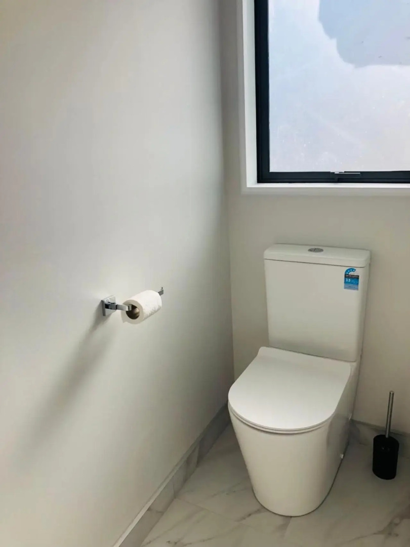 Modern & Luxurious Home 3