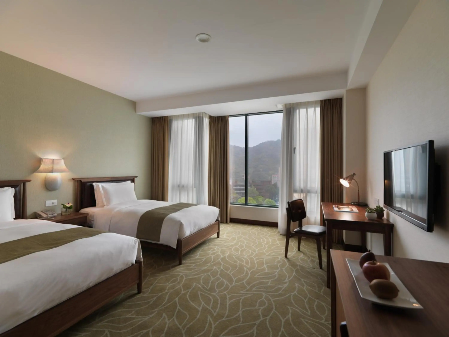 Yusense Hotel