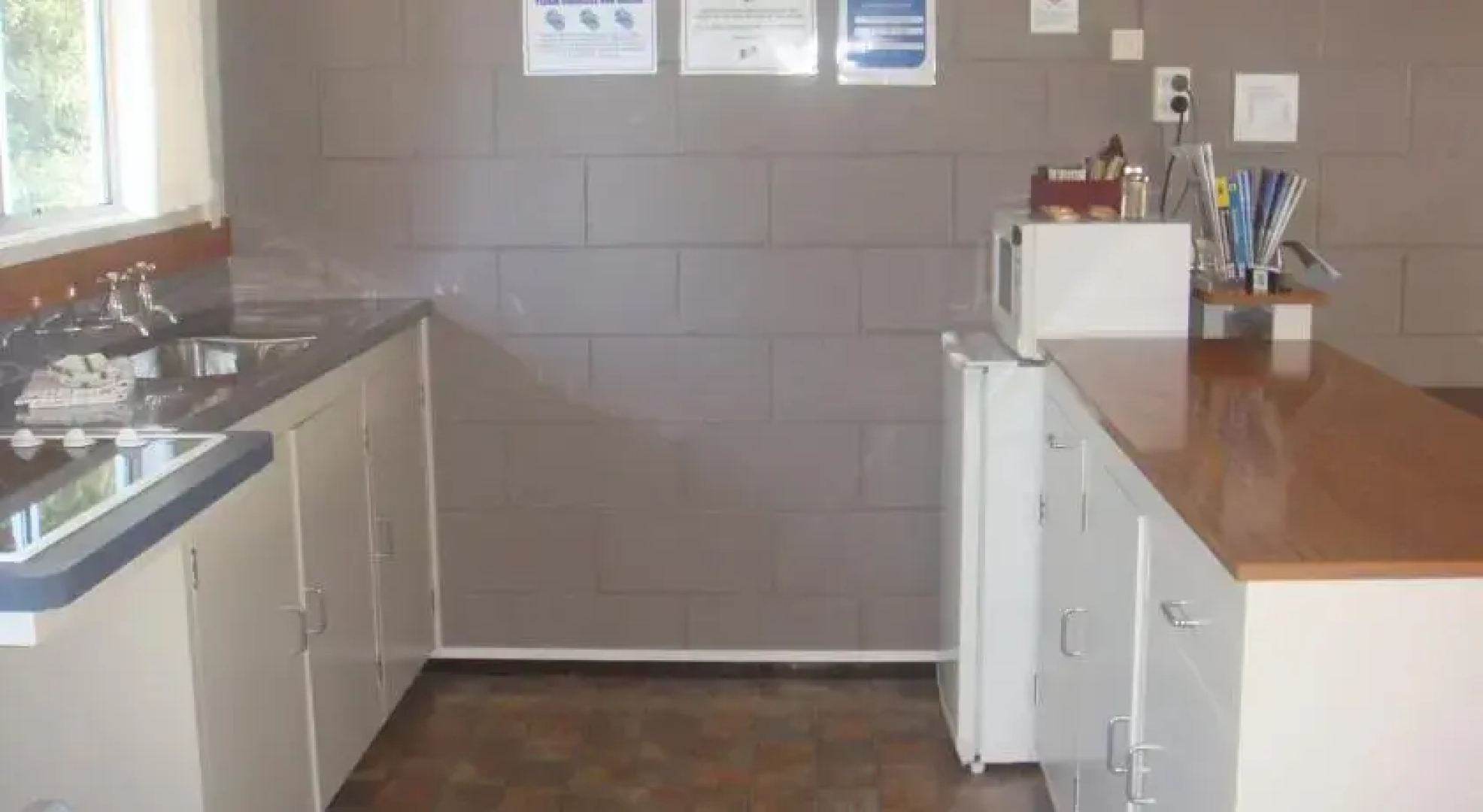 Wainui Beach Motel