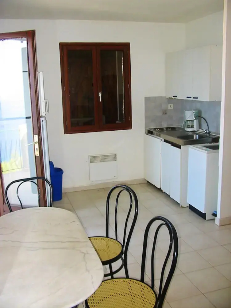 Apartment With one Bedroom in Pietranera, With Wonderful sea View and Terrace
