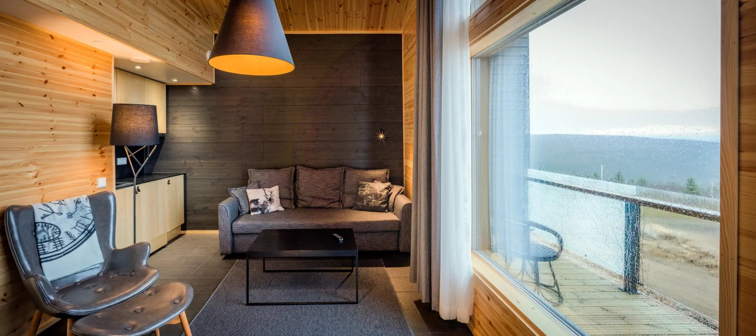 Star Arctic Hotel & Activities