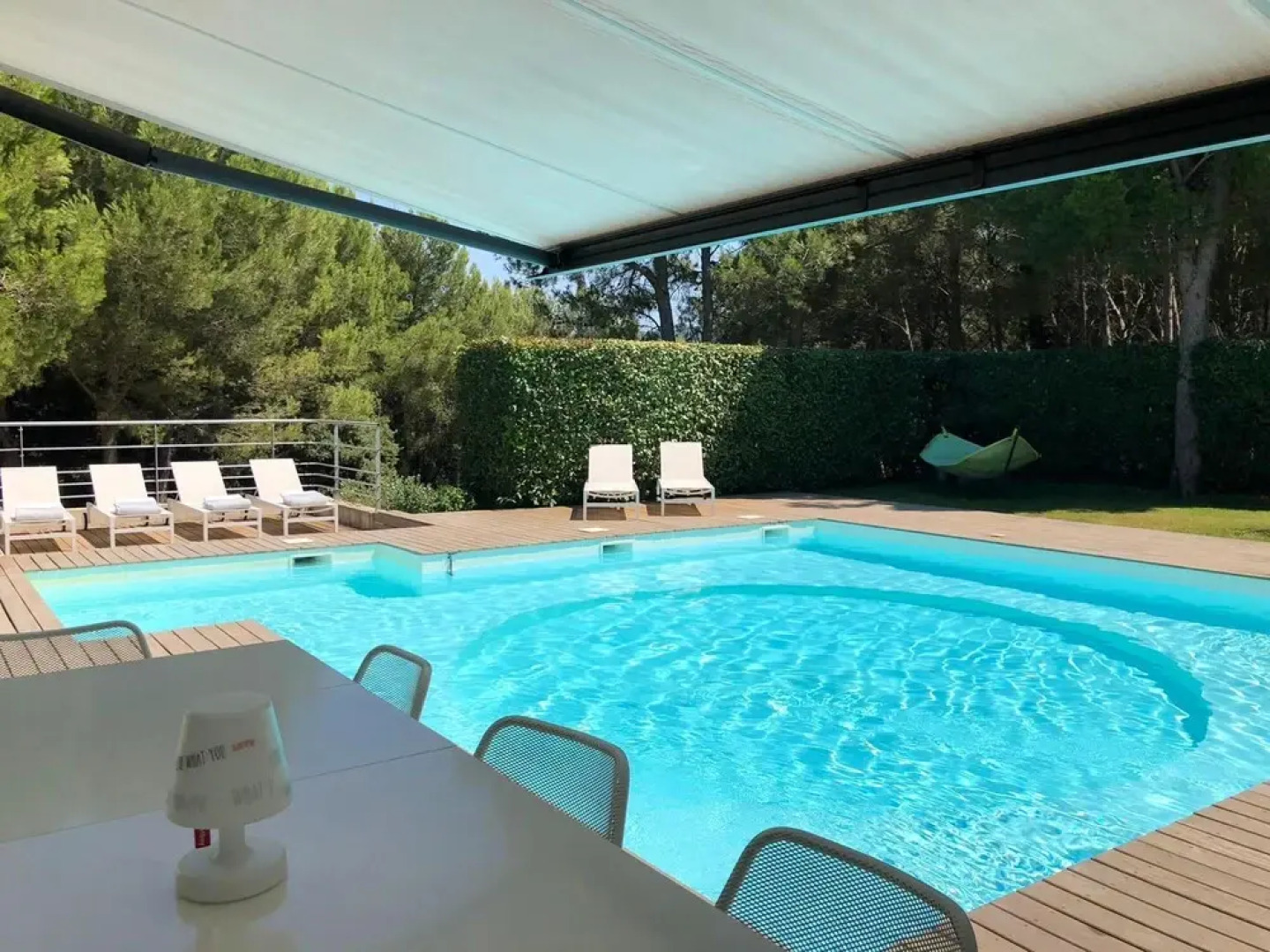 Villa With 5 Bedrooms in Mallemort, With Private Pool, Enclosed Garden and Wifi