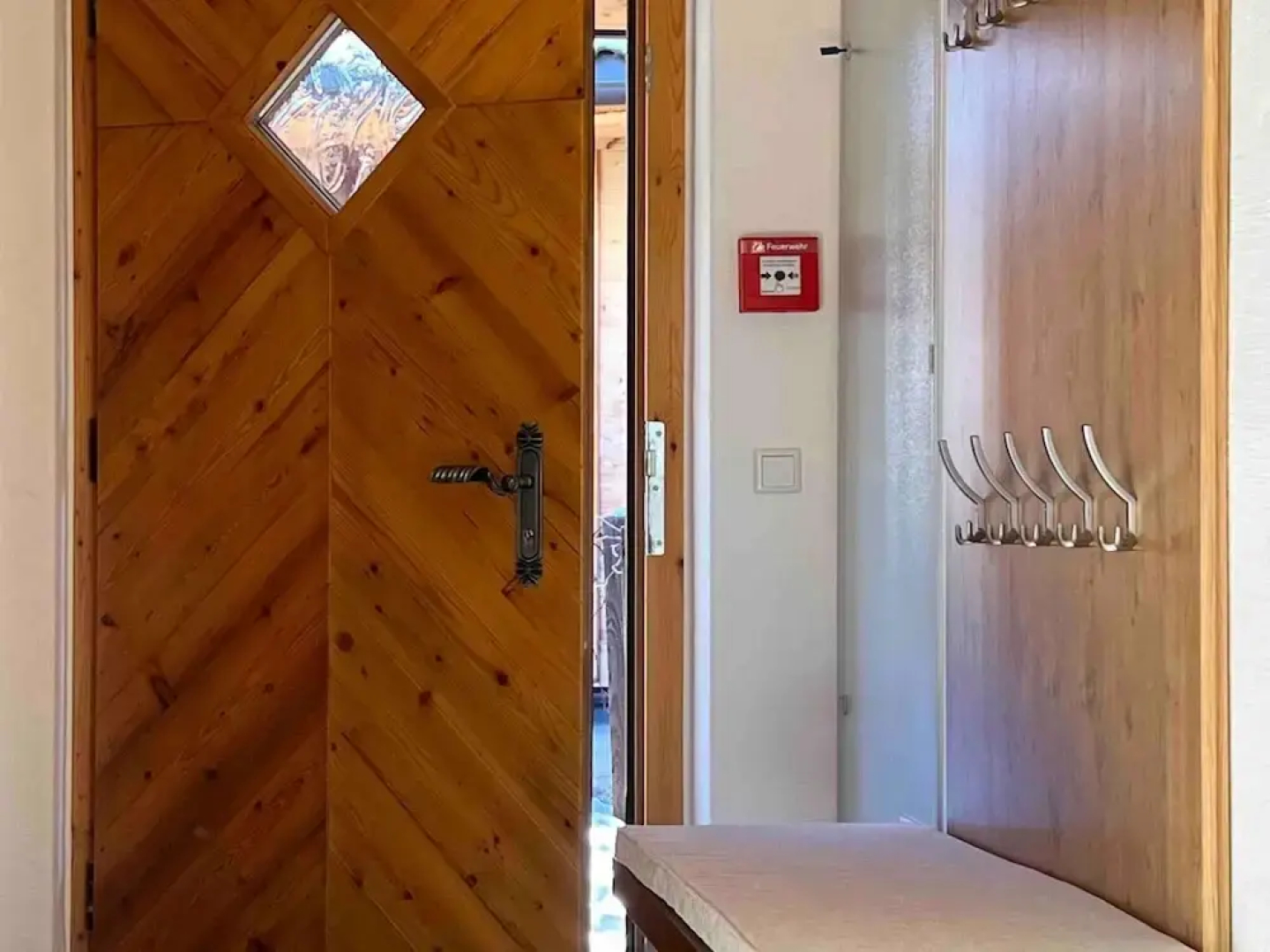 Premium Chalet With Sauna on a Sunny Slope