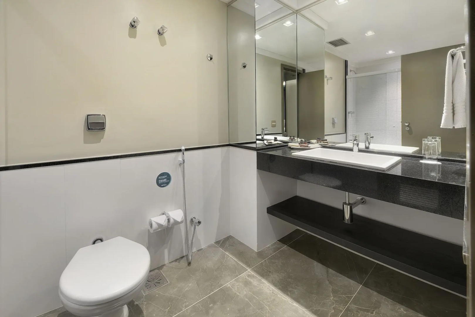 Hotel Deville Prime Cuiabá