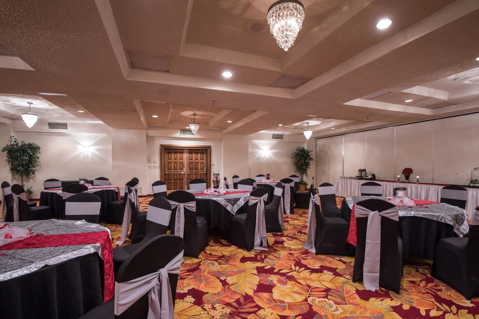 MCM Elegante Suites Abilene