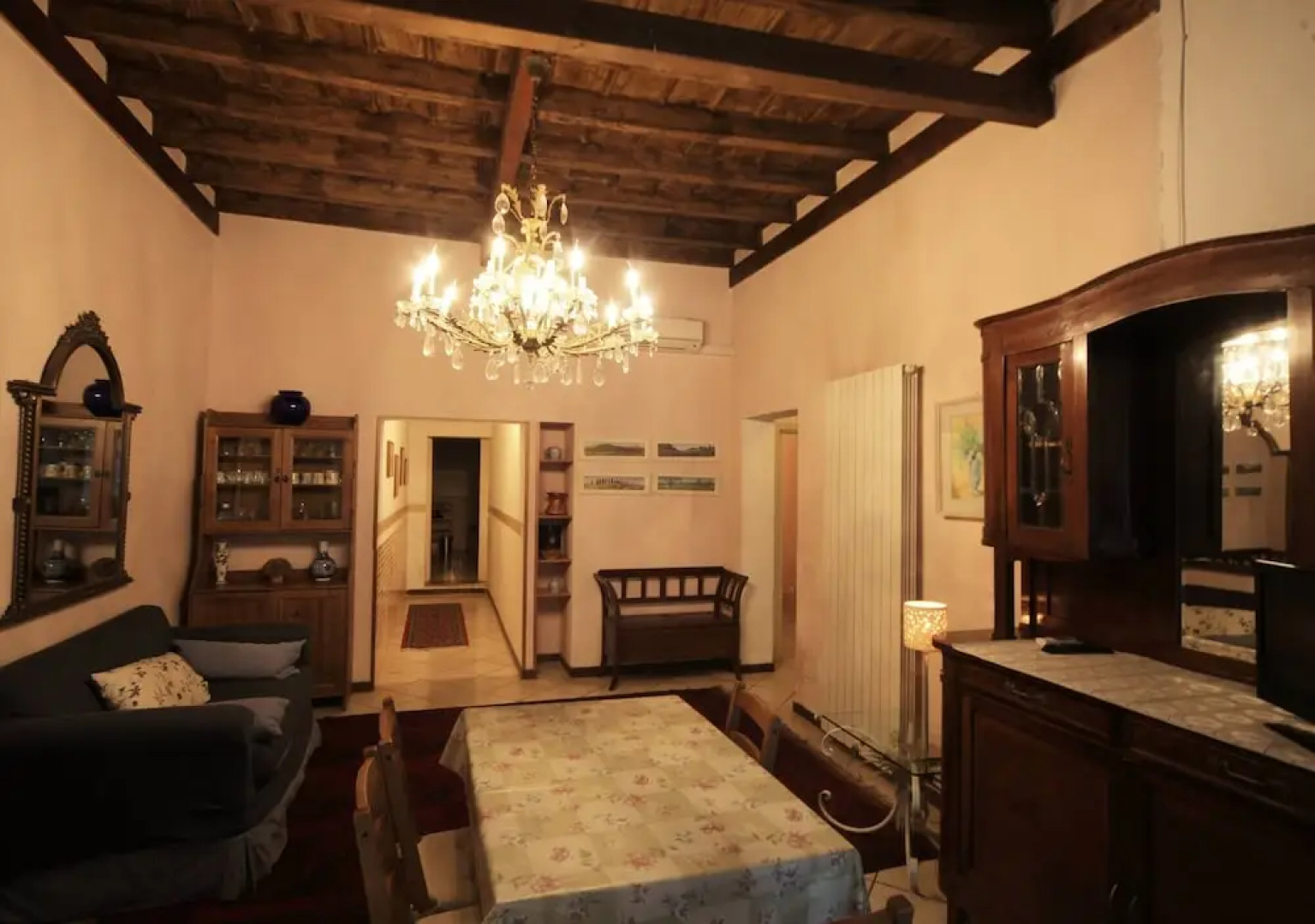 "trilocale In Corte Dell'800"