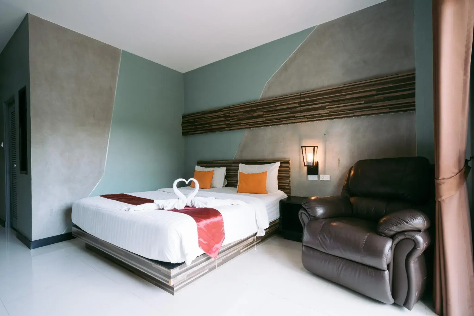 Ray Hotel