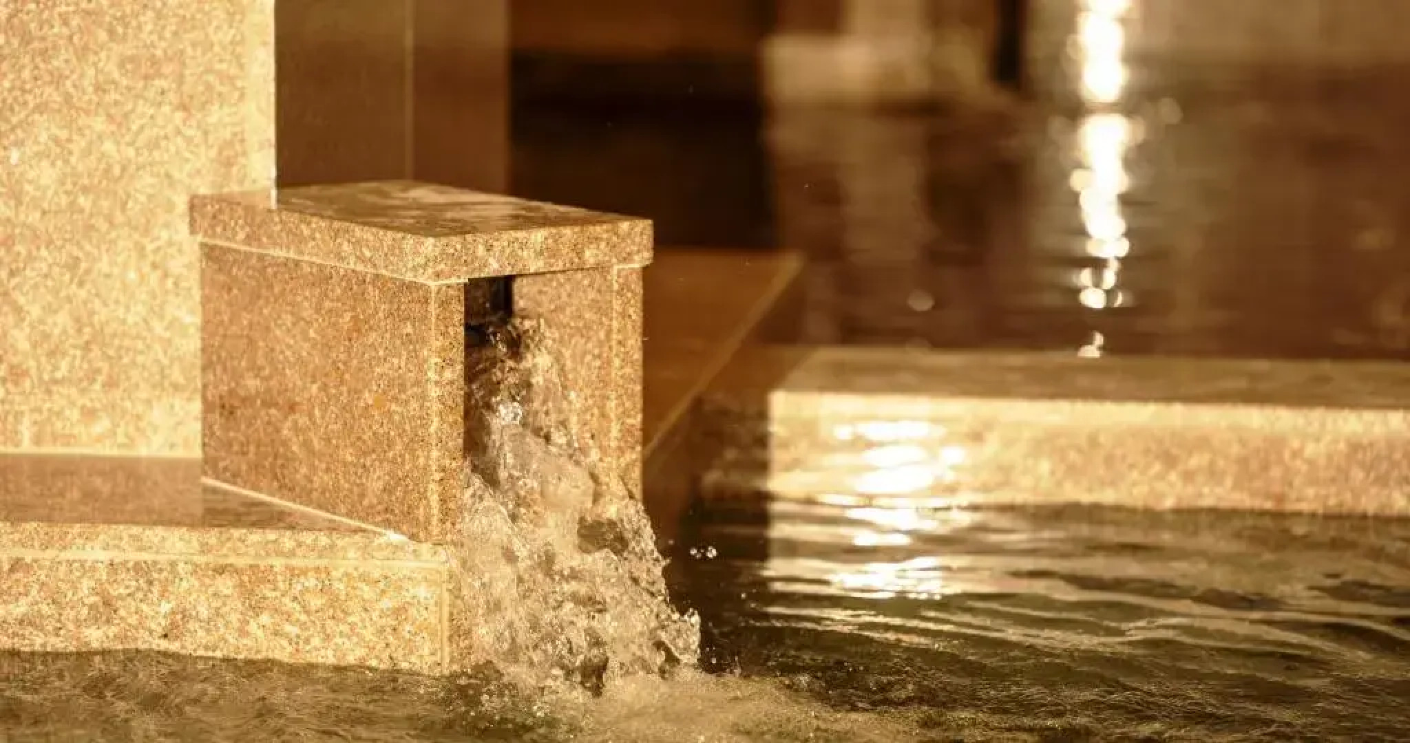 HOTEL SANSUI NAHA Ryukyu Onsen Naminoue-No-Yu