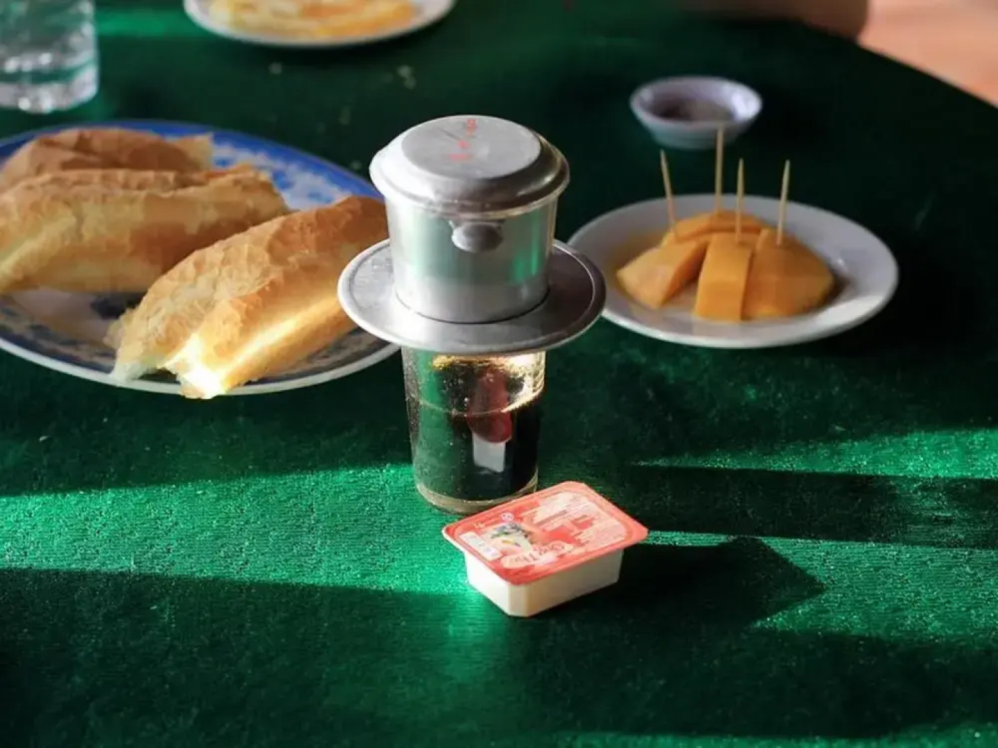 Peaceful Homestay in the Middle of Fruit Garden - Room With two Double Beds