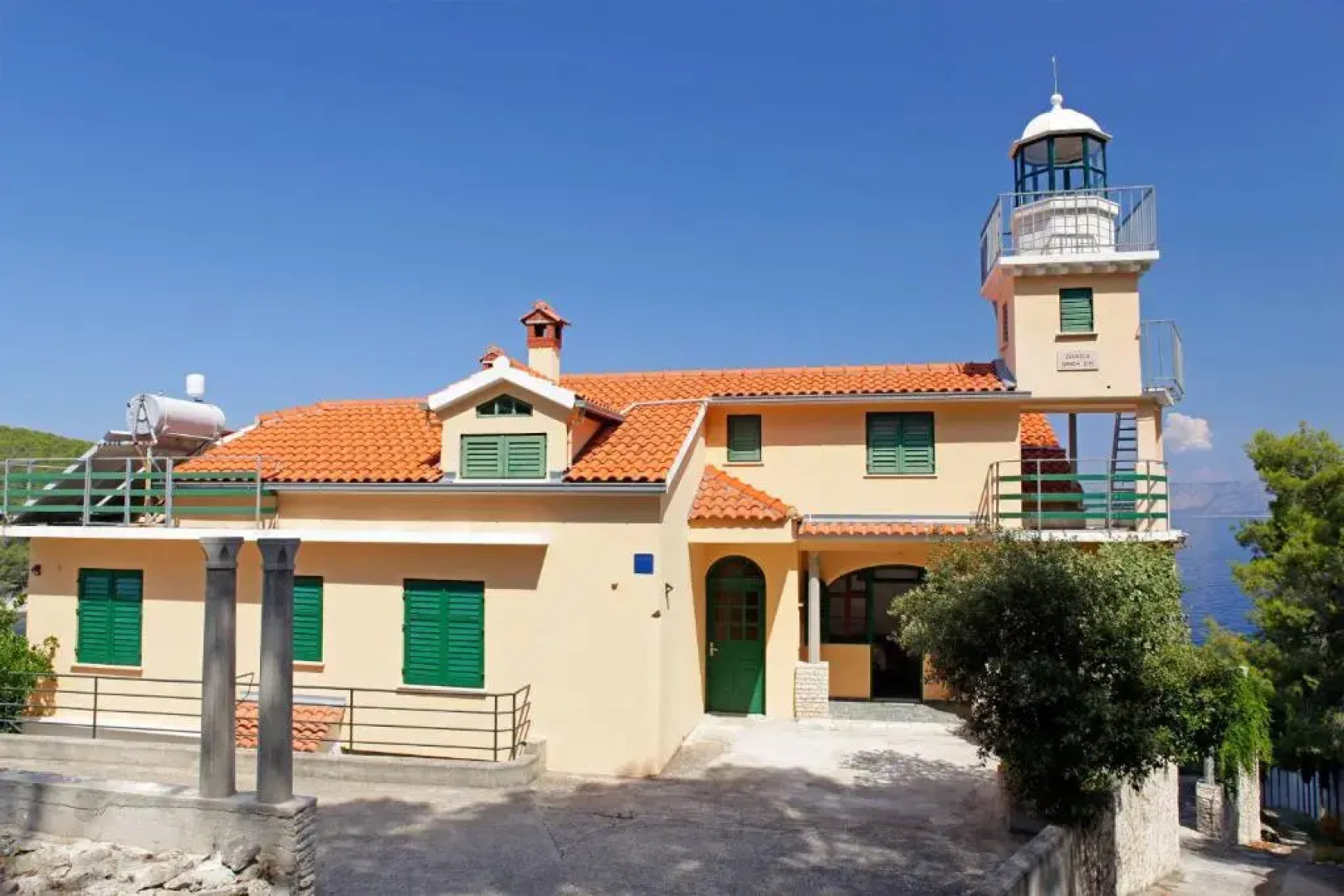 Unique seaside villa with pool