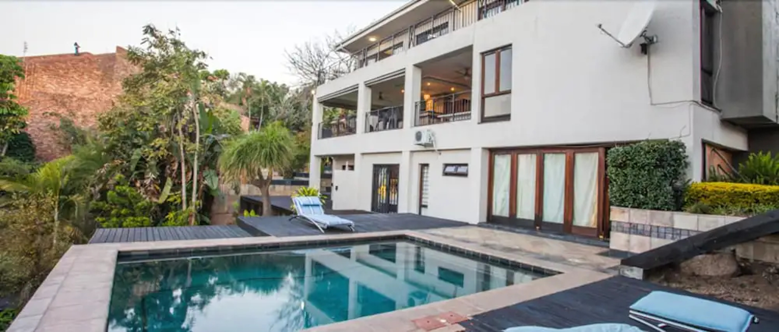 Mbombela Exclusive Guest House  Columbus