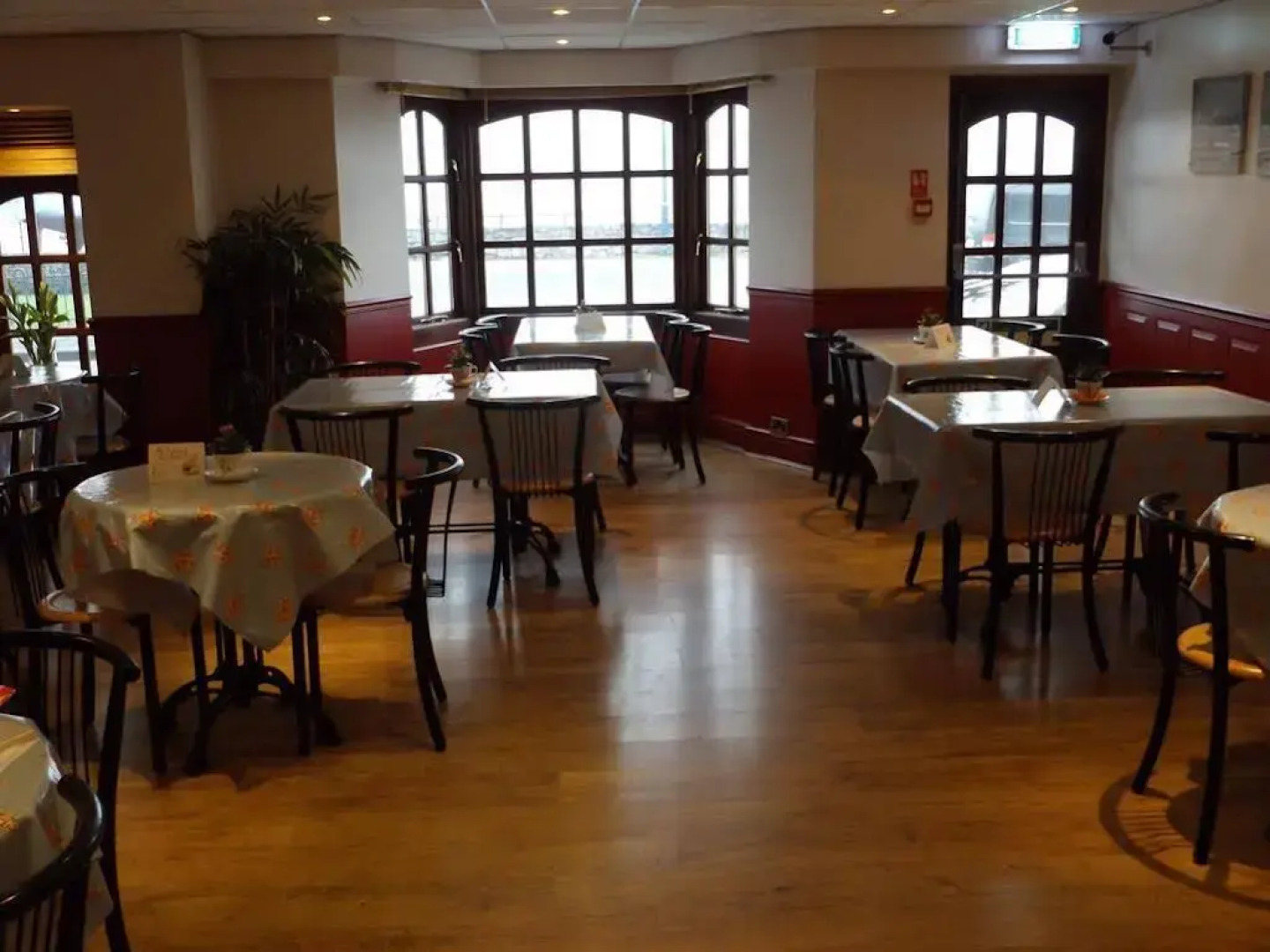 The Carlton Hotel Mumbles