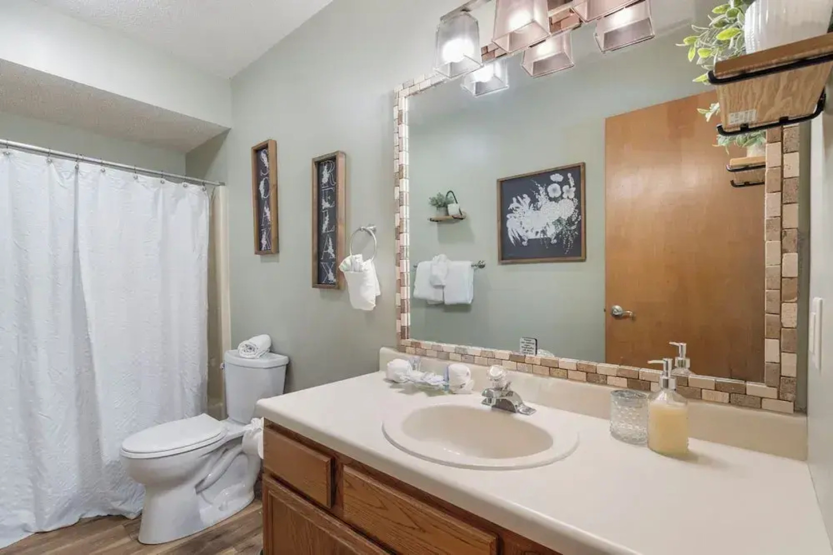 The Circle Retreat Duo