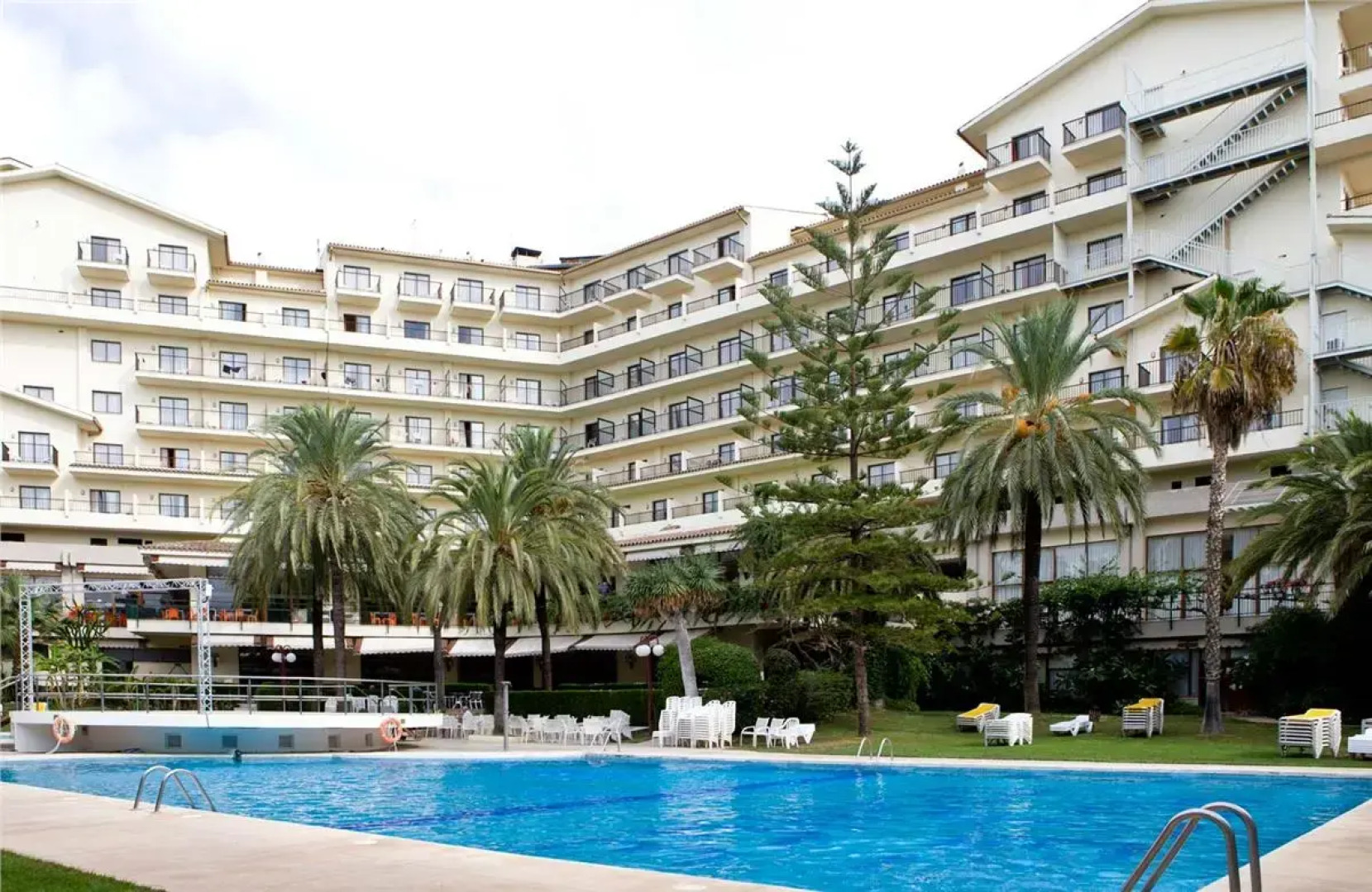 Intelier Orange Hotel